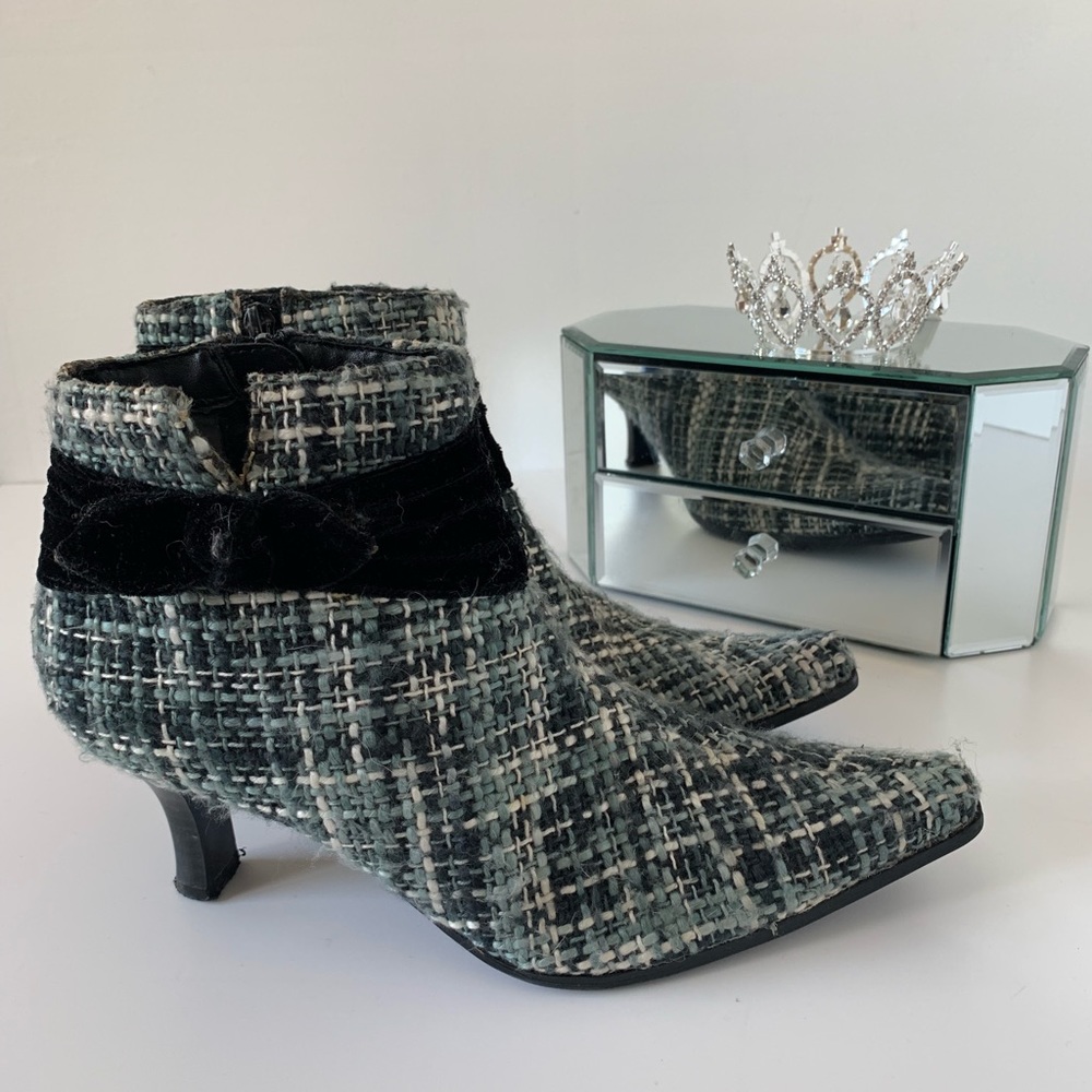 Tweed Booties - Picture 3 of 8
